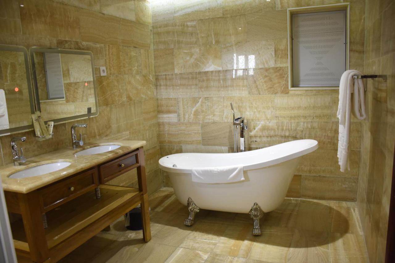 Hotel Royal Palace Douala Eksteriør billede