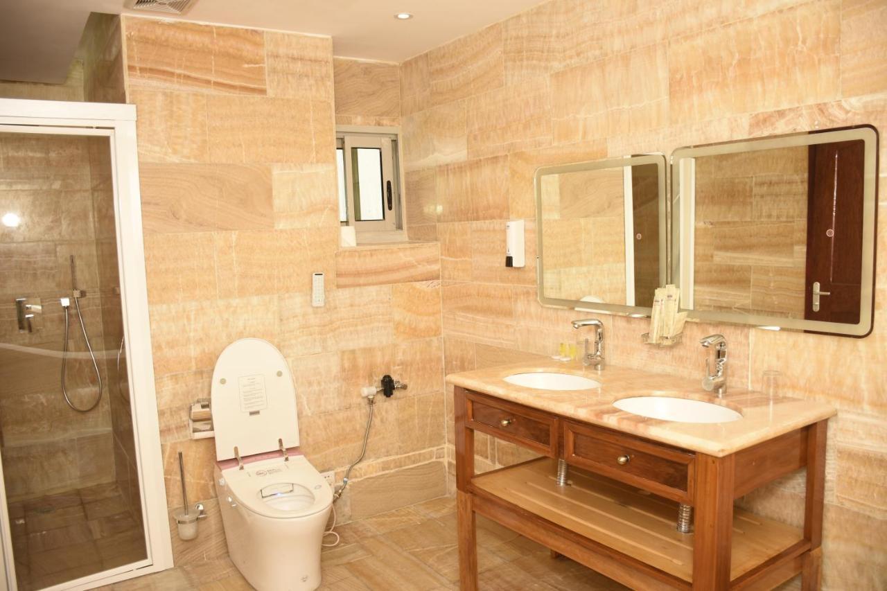 Hotel Royal Palace Douala Eksteriør billede
