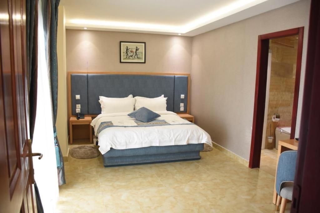 Hotel Royal Palace Douala Eksteriør billede