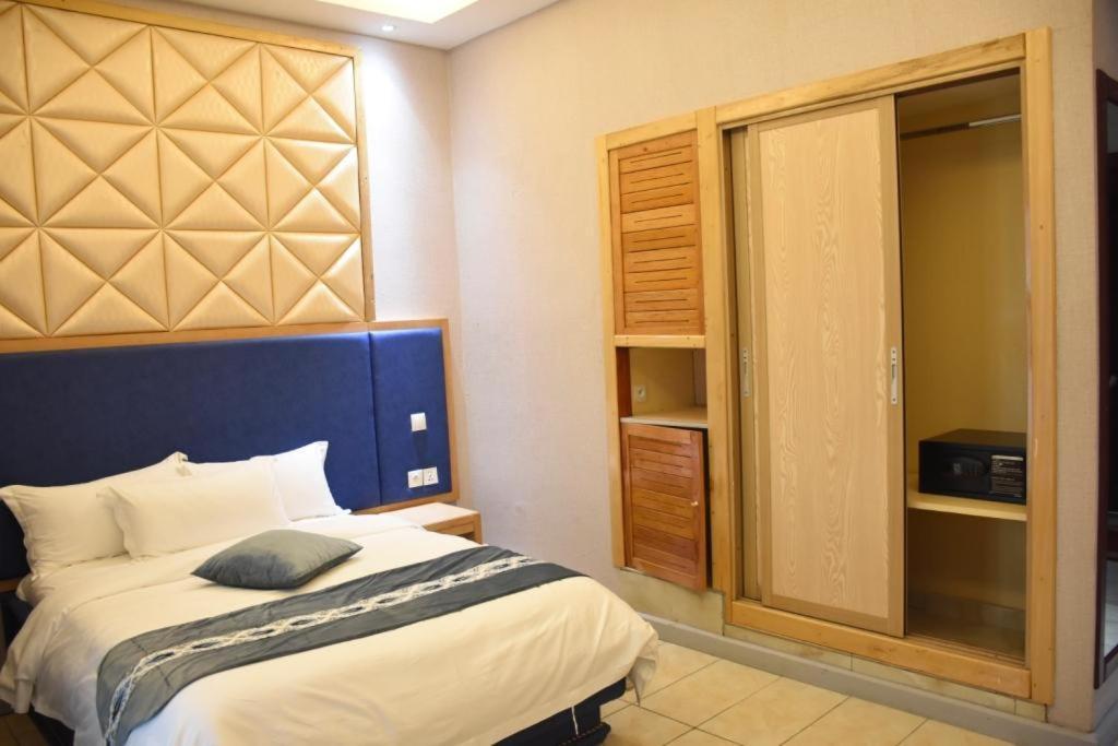 Hotel Royal Palace Douala Eksteriør billede
