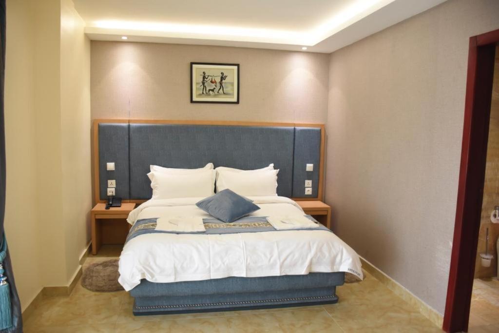 Hotel Royal Palace Douala Eksteriør billede