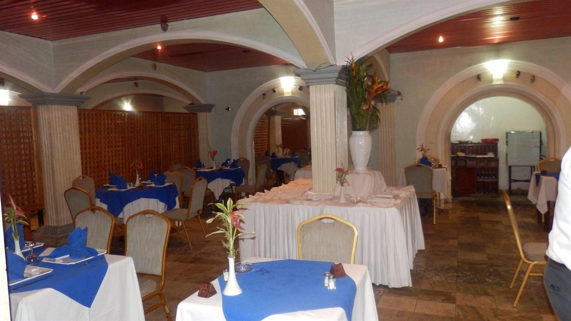 Hotel Royal Palace Douala Eksteriør billede